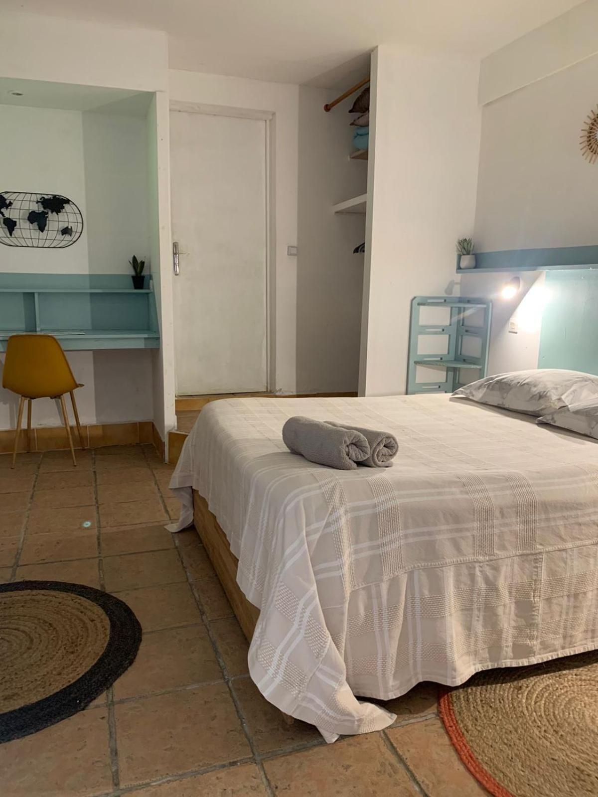 Le Medinilla Bed & Breakfast Bras-Panon Ngoại thất bức ảnh