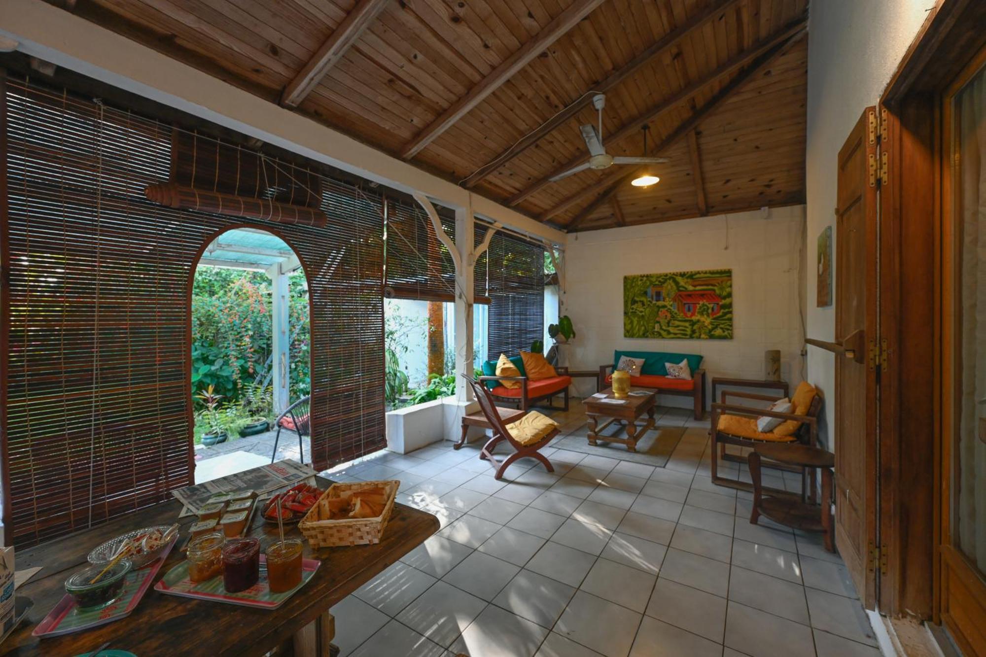 Le Medinilla Bed & Breakfast Bras-Panon Ngoại thất bức ảnh